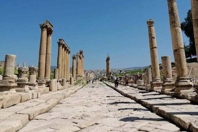 1 Day Tour to Amman Jerash and Ajloun castle - The drive north to Jerash
