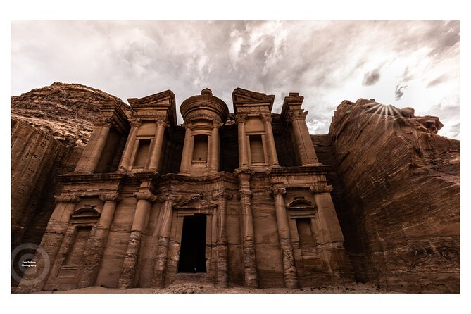 2-Day Jordan Guided Tour Petra, Wadi Rum and Dead Sea - Entering Petra through the Siq