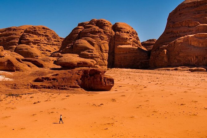 2-Day Tour to Petra, Wadi Rum, Wadi Mujib, Aqaba, and Dead Sea - The pace, vehicle, and communication