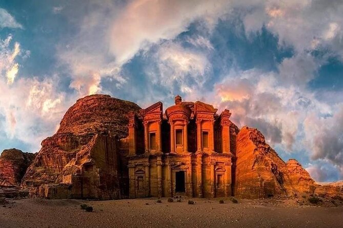 3 Days Private Tour in Jordan: Discover The Best of Jordan. - Day 2: Seven hours among Petra’s carved monuments