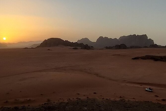 4 Hour Jeep Tour Wadi Rum Desert Highlights (morning or sunset) - Meeting at Wadi Rum Village