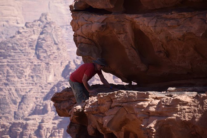 5 Day Tour: Amman Petra Jerash Mount Nebo Karak Castle Wadi Rum Red & Dead Sea - Drivers, guiding, and the private format