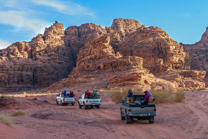 5 Hour Jeep Tour with Meal and Accommodation - An evening by the bonfire
