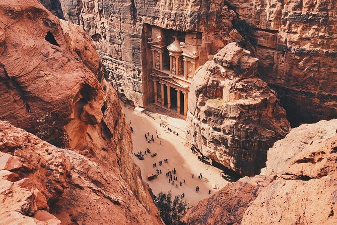7-Day Super Luxury Guided Tour By Mercedes S-Class - Day six: Wadi Rum by jeep and camp