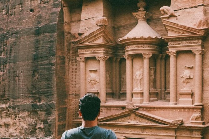 7 Days - 6 Nights Jordan Private Luxury Tour All Inclusive - Three hours among the columns at Jerash