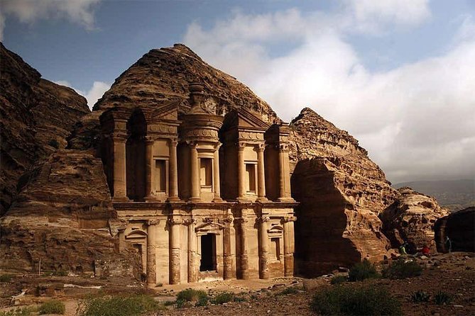 A Full Day Trip To Petra From Amman - Reaching Petra before the heat builds