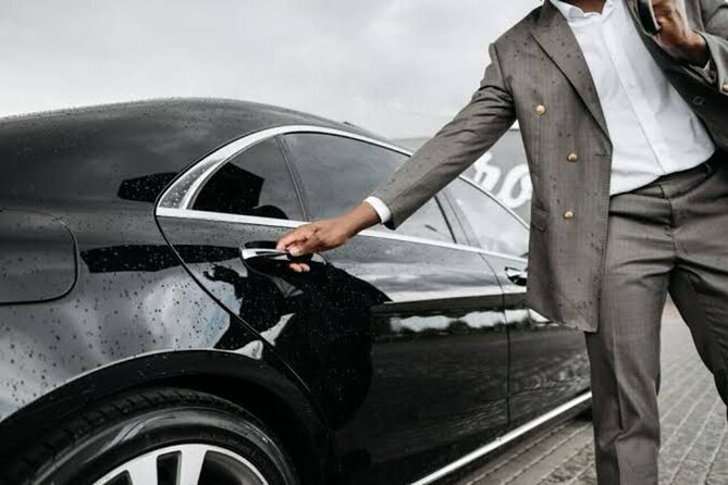 Amman Airport Transfer vice versa - What is included inside the car