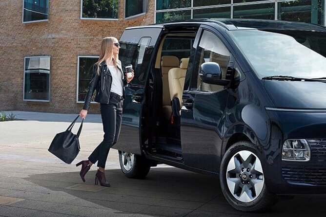 Amman Airport Transfer vice versa - Airport departures and the return journey