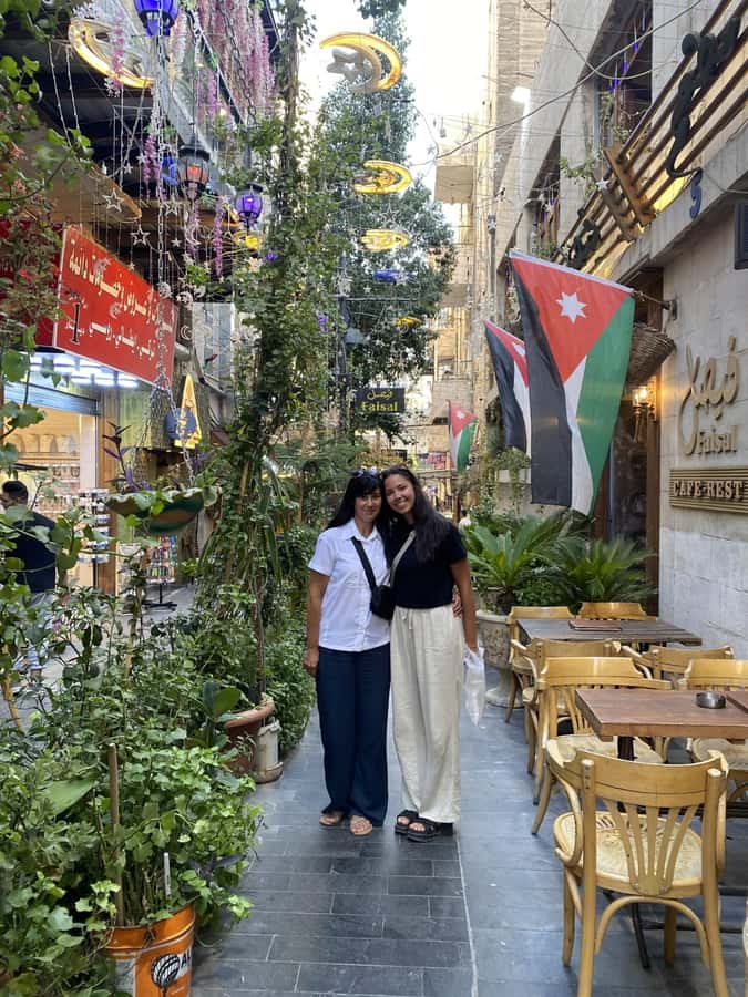 Amman Heritage Tour: Street Food, Local Culture & Art - Understanding the Grand Husseini Mosque