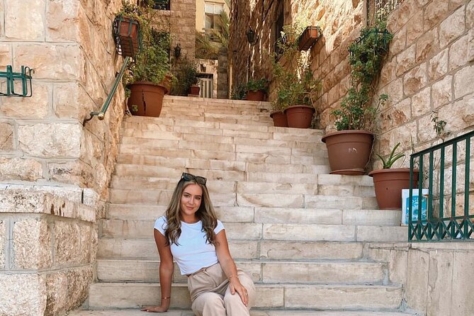 Amman Private City Tour - Walk through old downtown and Al-Husseini Mosque