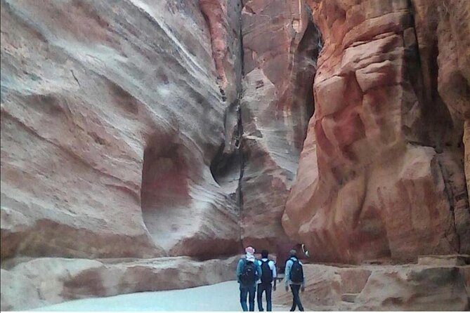 Amman to Petra round trip - What the chauffeur does, and does not do