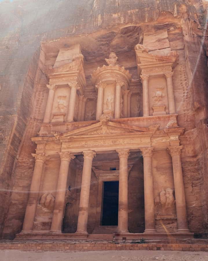 Amman to Petra Wadi Rum Dead Sea 2 or 3 Days Private Tour - Why this three-stop route works from Amman