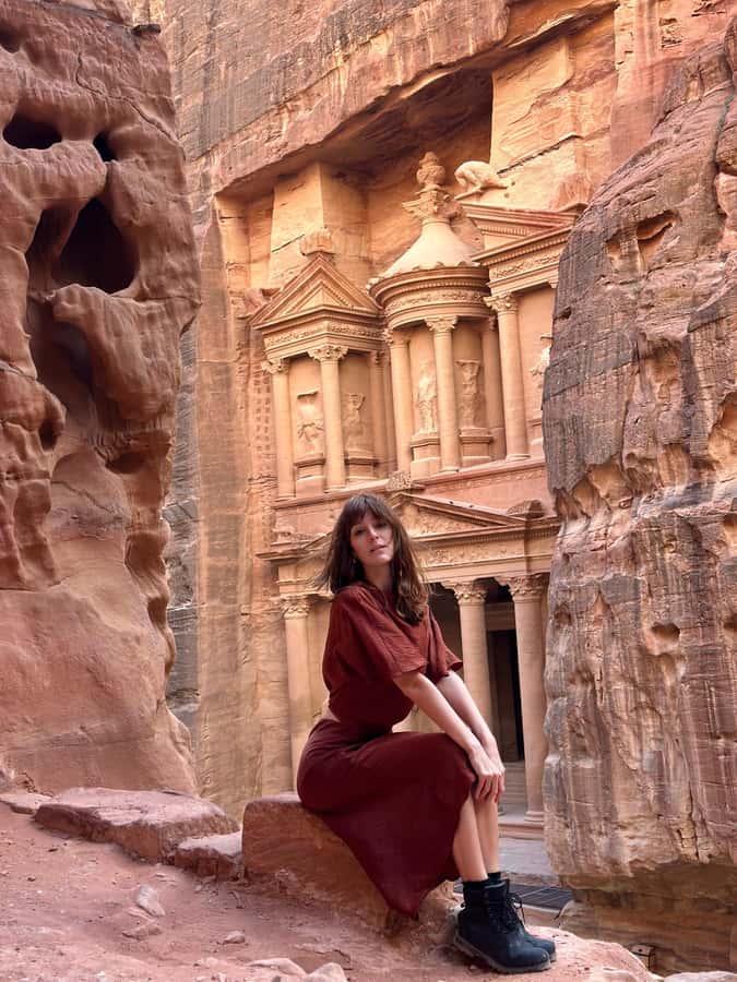 Amman to Petra Wadi Rum Dead Sea 2 or 3 Days Private Tour - Petra through the Siq, Treasury, Monastery, and Altar of Sacrifice