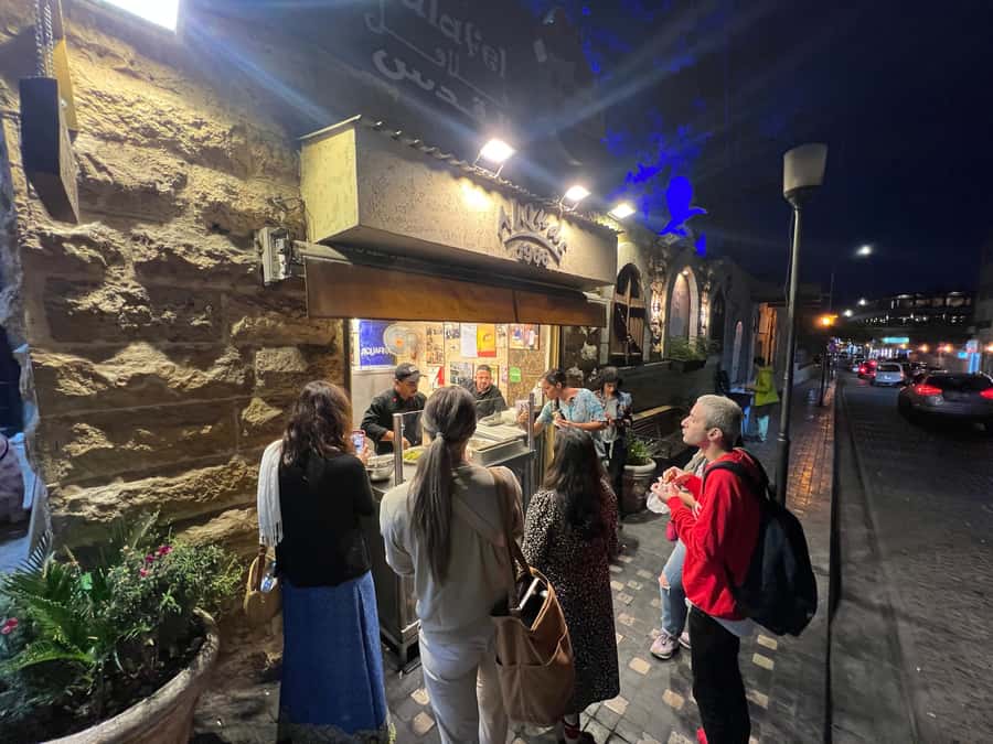 Amman: Women-Led Food Tour Through Amman’s Culinary Scene - Sweets, coffee, and the finish at Habibah
