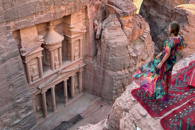 Aqaba Airport Transfer to Petra - Booking for Families and Small Groups
