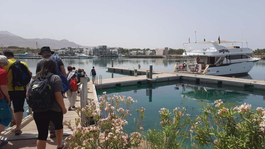 Aqaba: Red Sea Snorkeling Boat Trip with Buffet Lunch - Lunch makes the boat time worthwhile