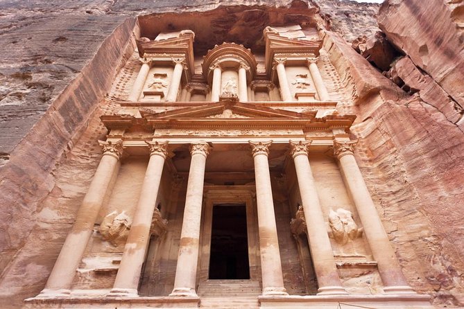 Aqaba Shore Excursion: Private Petra Sightseeing Tour with Lunch - Key points at a glance