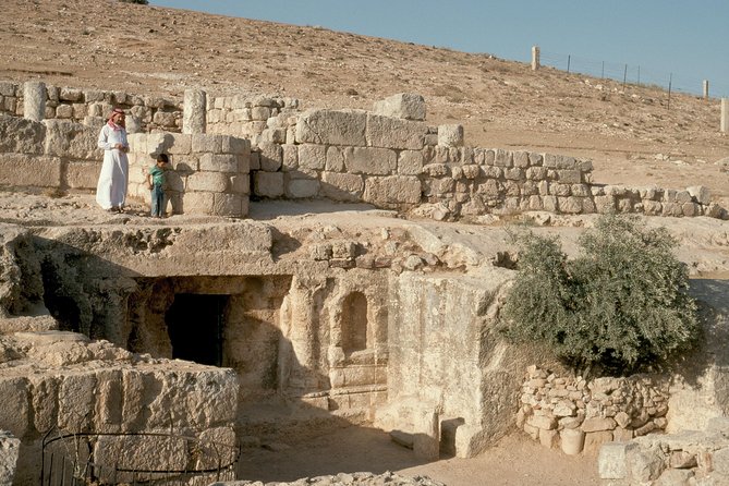 Cave of the Seven Sleepers and Amman Islamic Sites Tour - Driver service, guiding, and the private format