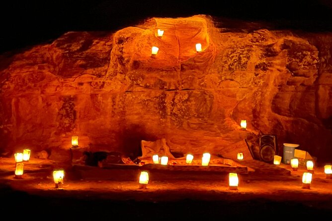 Cooking outside in little Petra between the Mountains. - Learning Bedouin cooking instead of watching a show