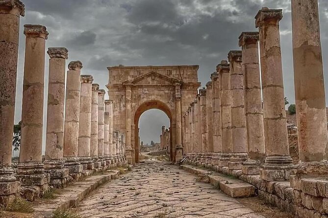 Day Tour Jerash, Ajloun and Umm Qais From Amman - Umm Qais and Roman Gadara at the edge of three countries