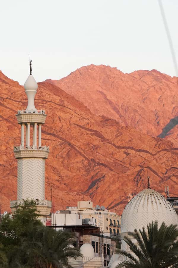 Discover Aqaba in Style: A 3-h City Tour by Car with meal - What the $36 price really buys you