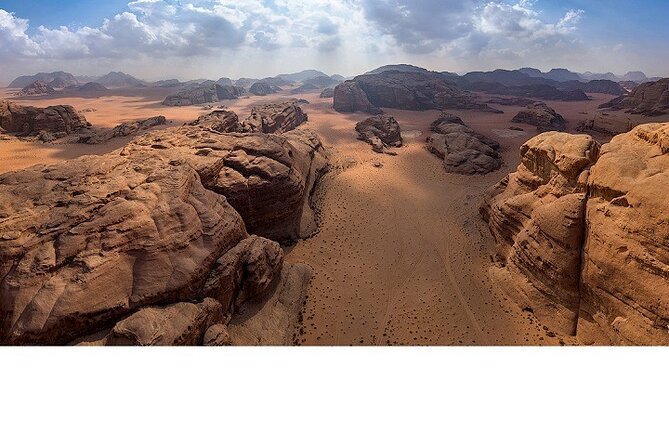 Discover the treasures of Jordan 8-Day Tour - Day 7: Wadi Rum’s wide-open desert