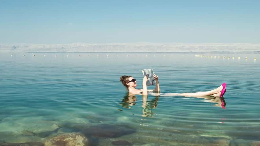 From Amman: Dead Sea 5-Star Resort Day Trip with Lunch - Four hours at the resort