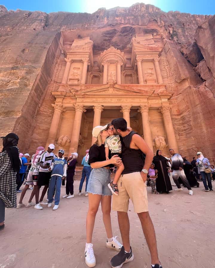 From Amman: Full-Day Private or Group Tour to Petra - The long road south from Amman
