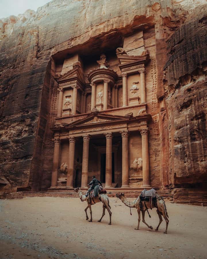 From Amman: Full-Day Private or Group Tour to Petra - Food, breaks, and small comforts