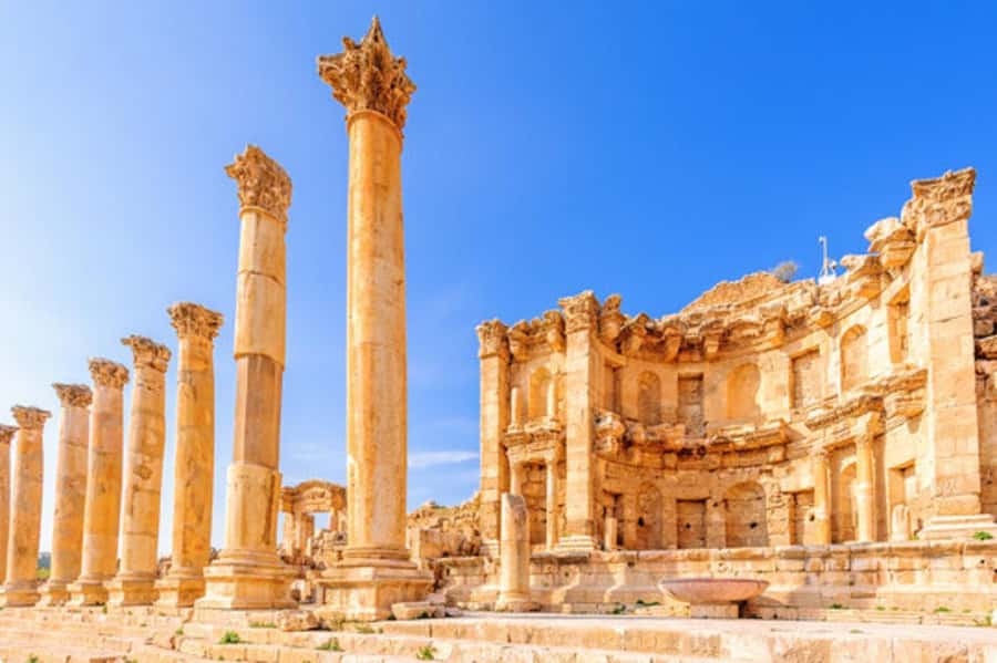 From Amman: Jerash, Ajloun Castle or Umm Qais Private Tour - Umm Qais brings the widest views