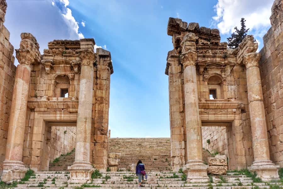 From Amman: Jerash, Umm Qais, and Jesus' Cave Private Trip - Umm Qais and the view across three countries
