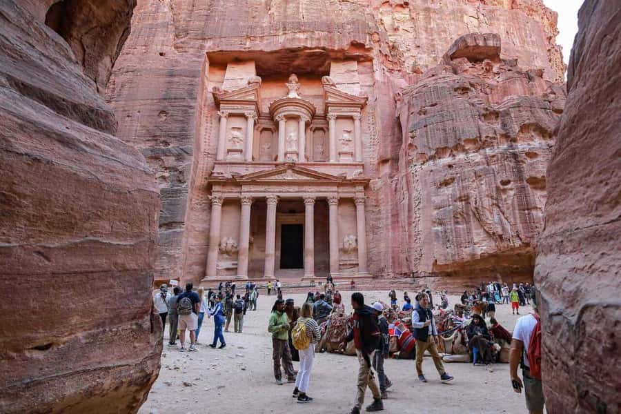 From Amman: Petra, Wadi Rum & Dead Sea 3-Day Tour - Entering Petra through the Siq