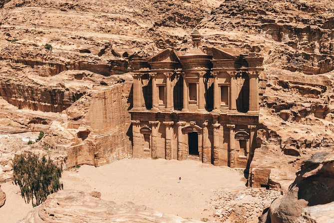 FROM AMMAN | Petra & Wadi Rum in one day | The Jordanian Mappers - What the $370 price really buys