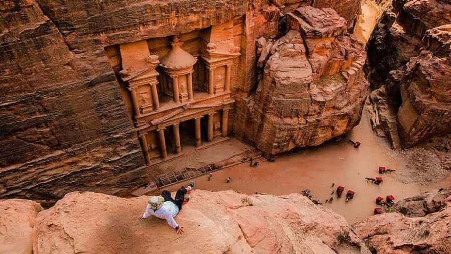 From Amman: Petra & Wadi Rum Private or group Day Tour - Wadi Rum first: a smart use of the morning