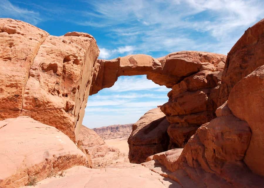 From Amman: Petra & Wadi Rum Private or group Day Tour - What the $126 price really buys