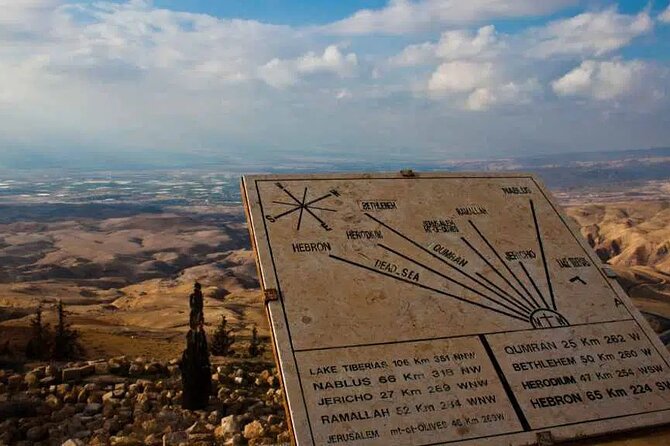 From Amman to the Dead Sea: Tour Madaba & Mt. Nebo with Lunch - What the private format changes