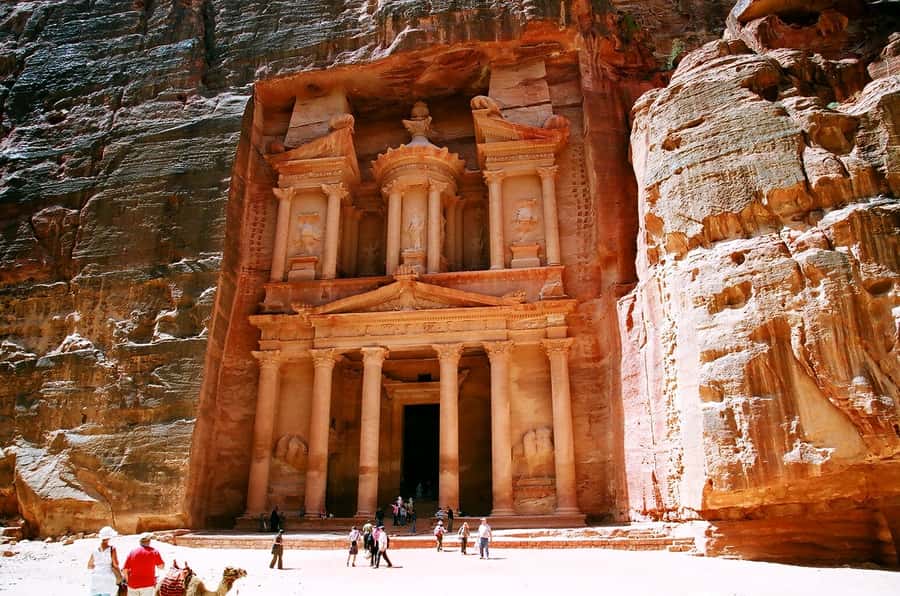 From Aqaba: Private Day Tour to Petra - Walking from the Visitors Center into the Siq