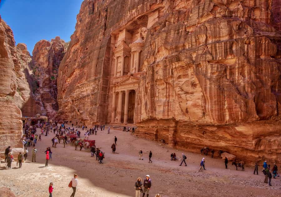 From Eilat: 2-Day Petra & Wadi Rum Tour with Camp Stay - How to prepare for the border and desert