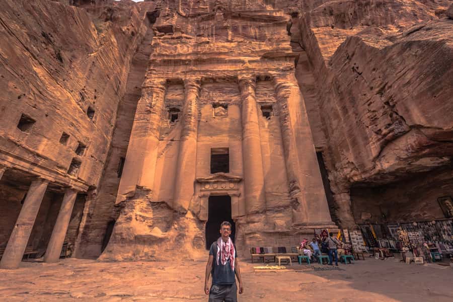 From Eilat: Petra Day Group Tour - Entering Petra through the Siq