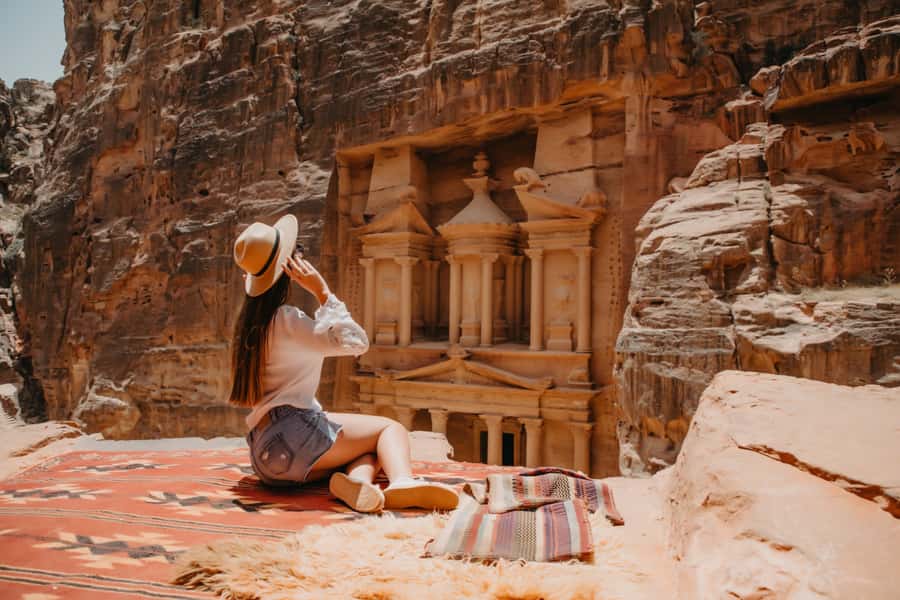 From Eilat: Petra Tour with Transfer and Lunch - The photo stop before Petra