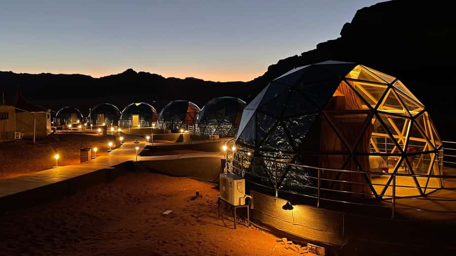 From Jerusalem: Petra, Wadi Rum & Aqaba 2-Day Glamping Tour - A Jeep ride through Wadi Rum
