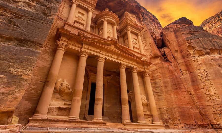 From Sharm El Sheikh: Day Tour to Petra by Ferry - Lunch after the archaeological visit