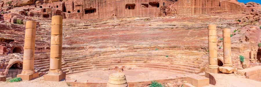From Tel Aviv: Full-Day Trip to Petra with Roundtrip Flights - The optional 200-meter horseback ride