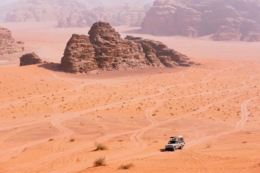 From Tel Aviv: Petra & Wadi Rum 2-Day Tour with Bedouin Tent - Sleeping in a Bedouin glamping camp