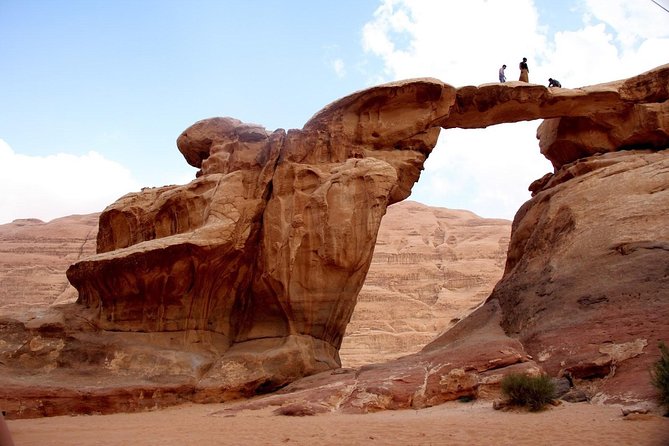 Full day jeep tour - Al Ramal Red Sand Dune and the joy of running downhill