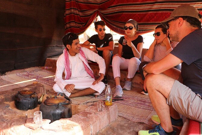 Full Day Jeep Tour in Wadi Rum (incl. Bedouin picnic lunch) - Walking Abu Khashaba Canyon