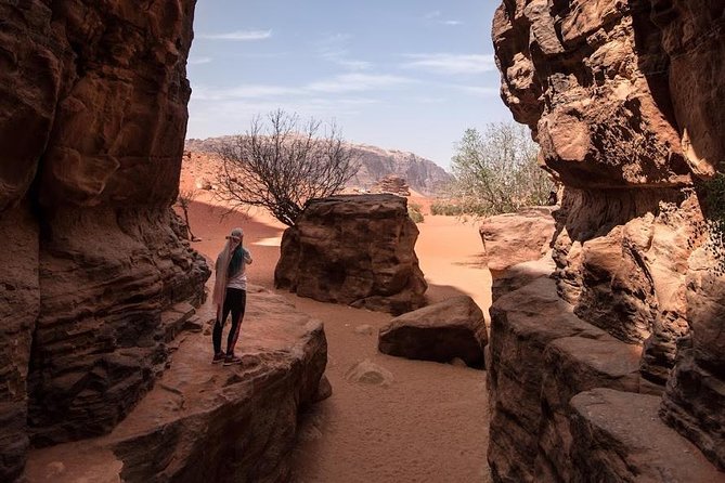 Full Day Jeep Tour with Overnight in beduin Camp Stay! (All Meals Included) - Jabal Burdah and the sunset viewpoint