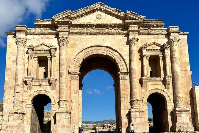 Full Day Private InterCity Tour Jerash Ajloun Umm Qais from Amman - Umm Qais: ruins with a three-country outlook