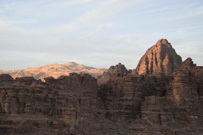 Half day Jeep and camel tour No stay - Little Bridge, with a short climb