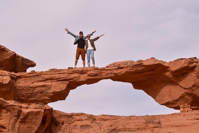 Half-Day Jeep Safari "Wadi Rum Highlights!" w/ Professional Bedouin Guide - The guides make the difference